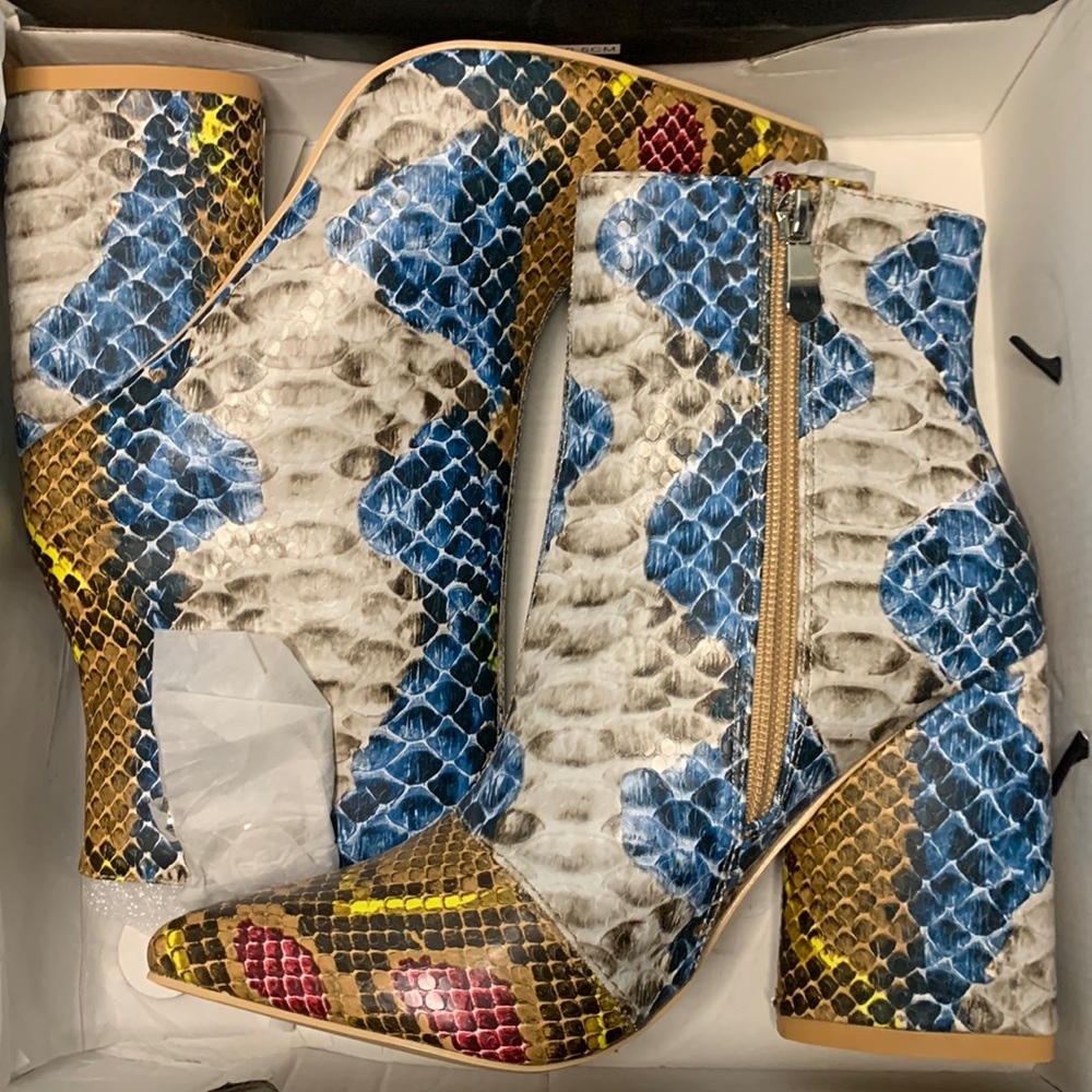 Fashion nova booties